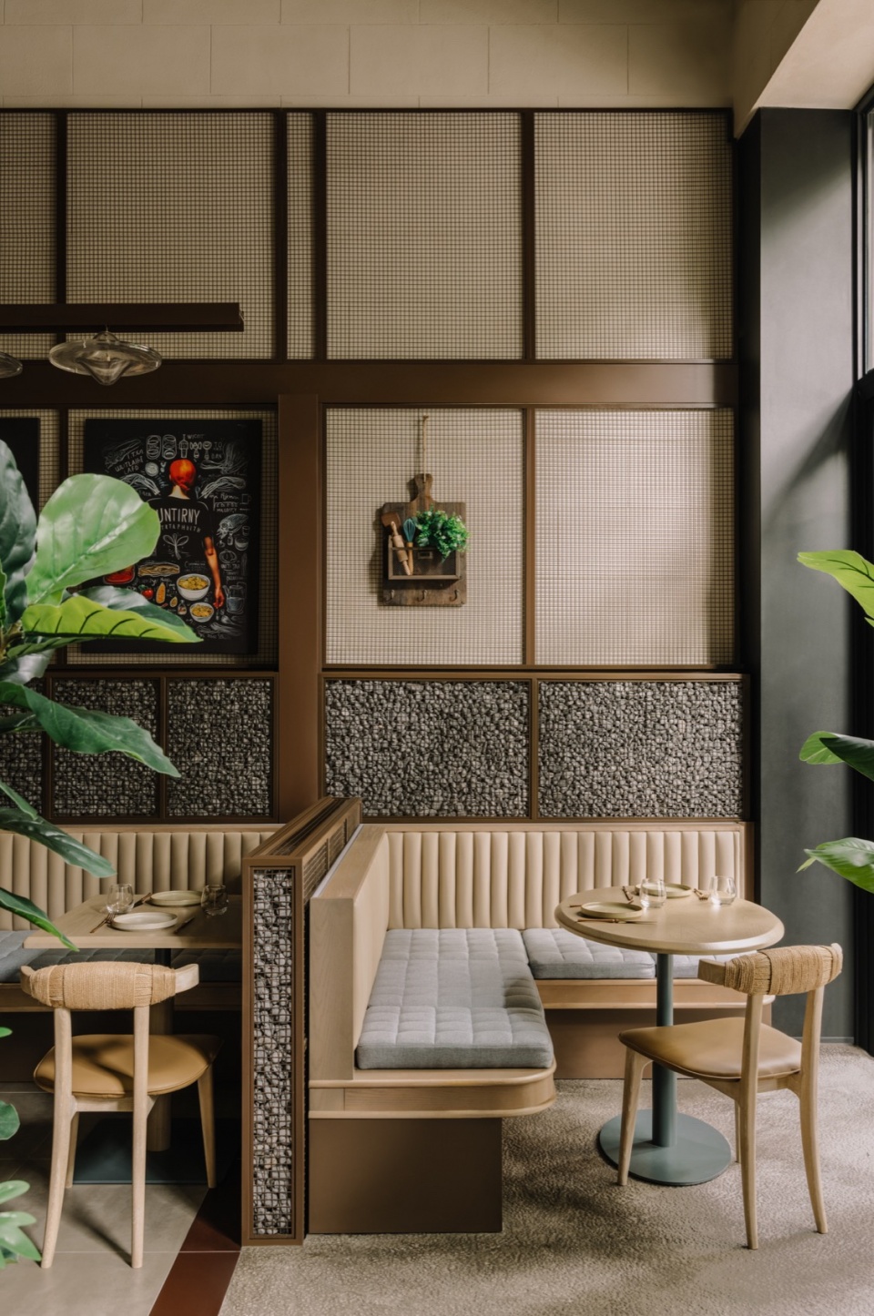 halation bistro by roomoo