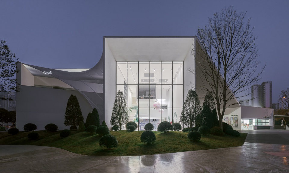dotsss childrens museum by dl atelier