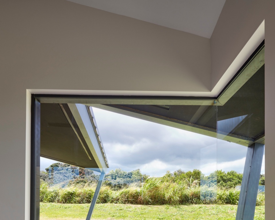 kauhikoa core house by saw