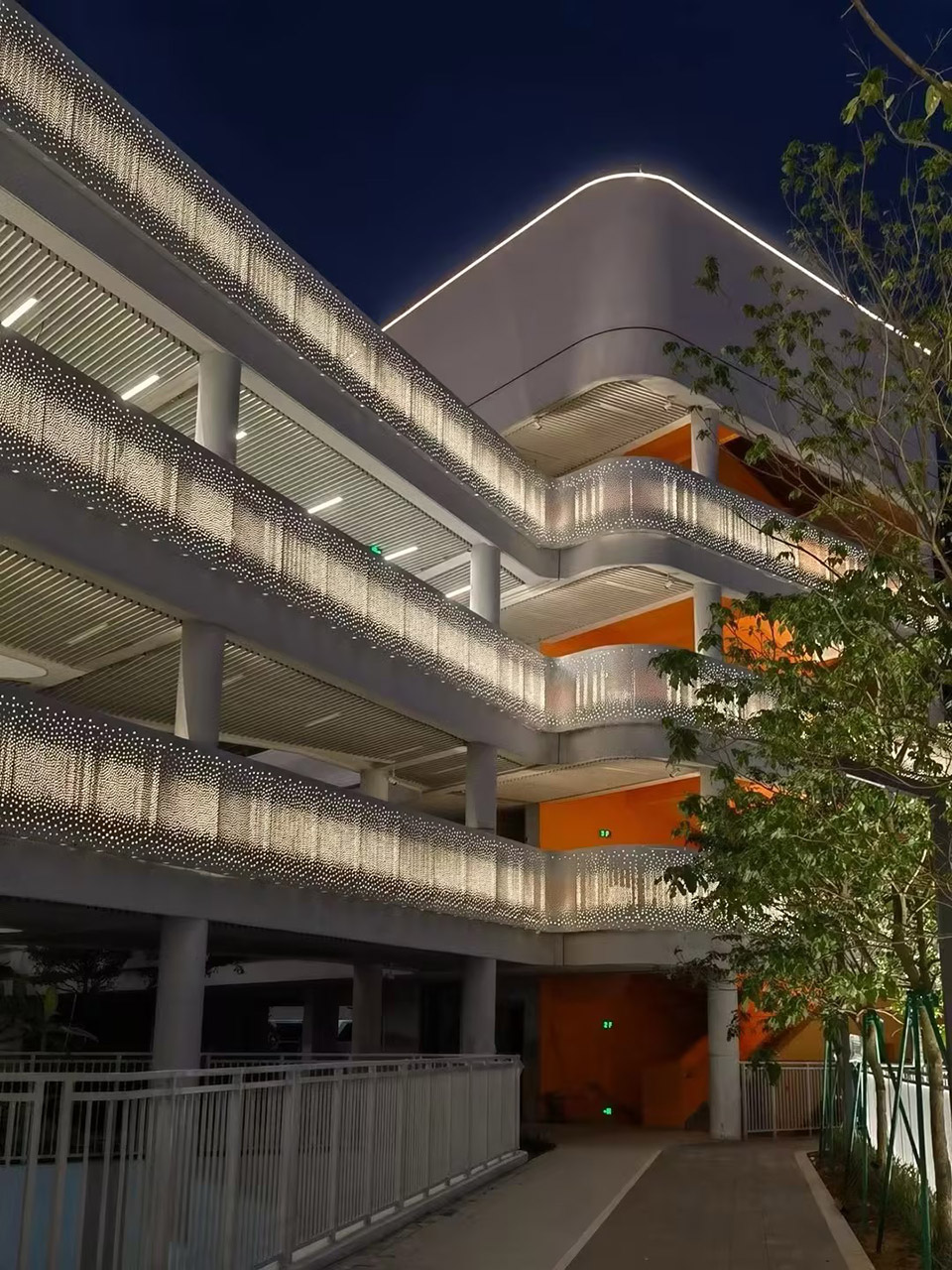 sustech affiliated experimental school by cube design