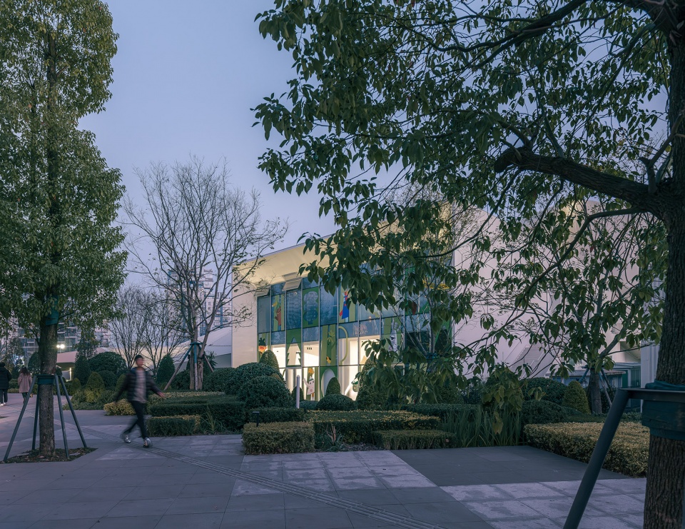 dotsss childrens museum by dl atelier