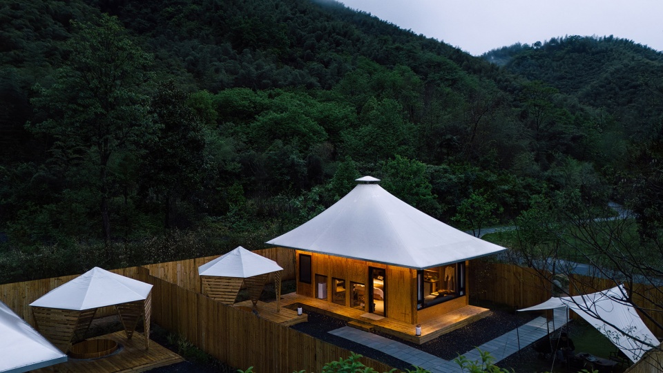 isolated refuge an experimental construction about the s
