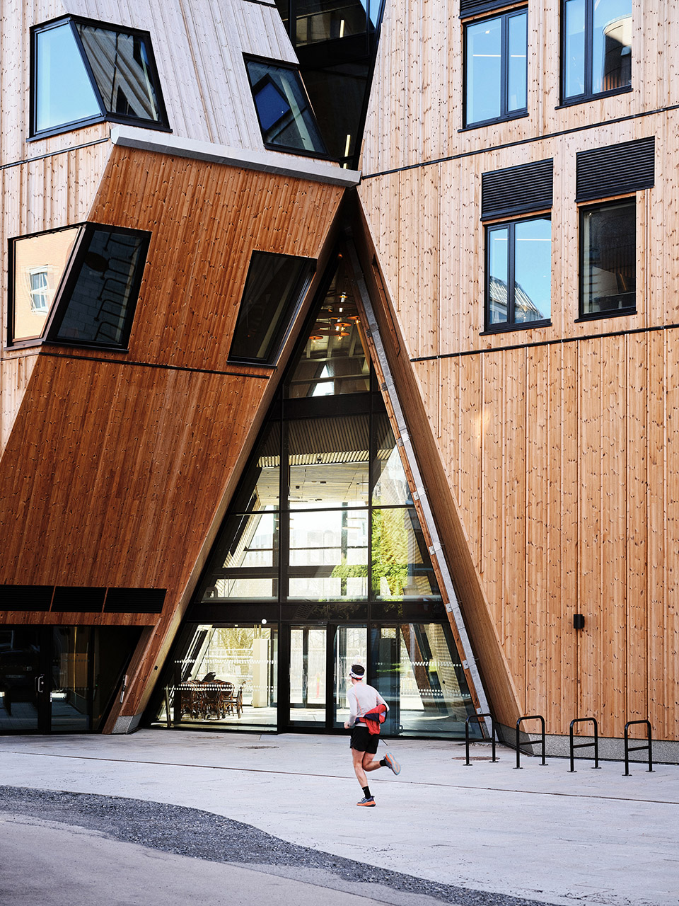 oslo new mixed use building by snohetta