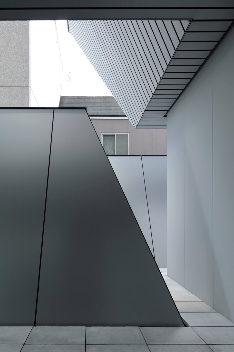 MONOSPINAL Tokyo by Makoto Yamaguchi Design 452024