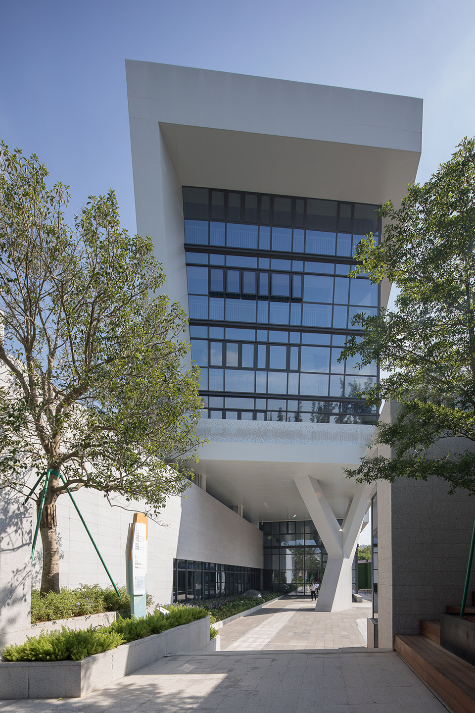 sustech affiliated experimental school by cube design