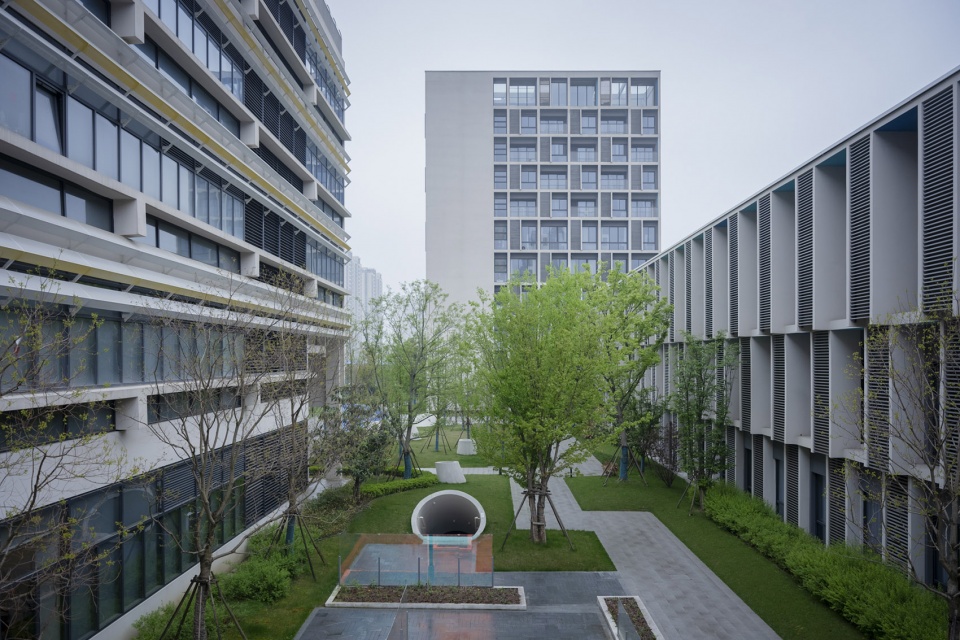 suzhou mountain bilingual school landscape by open zscape