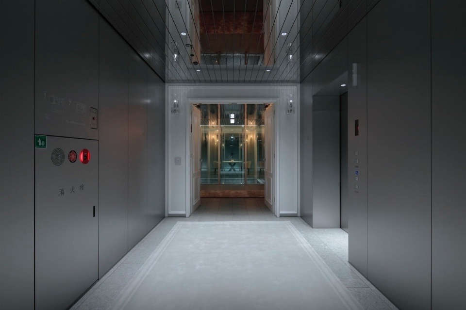 MONOSPINAL Tokyo by Makoto Yamaguchi Design 452024