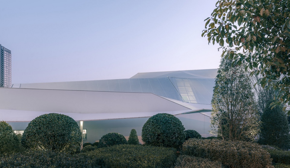 dotsss childrens museum by dl atelier