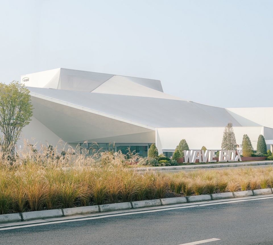 dotsss childrens museum by dl atelier