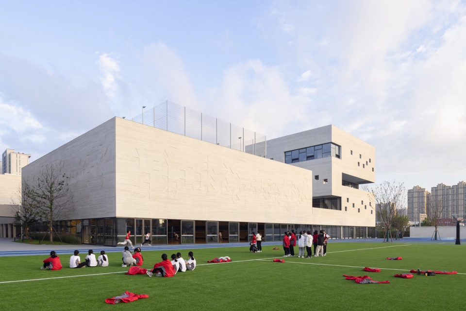 suzhou mountain bilingual school landscape by open zscape