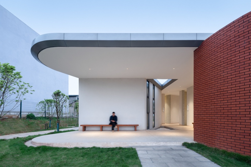 号景观公厕 入口空间 auxiliary buildings of liangzi lake changling ferry by upa