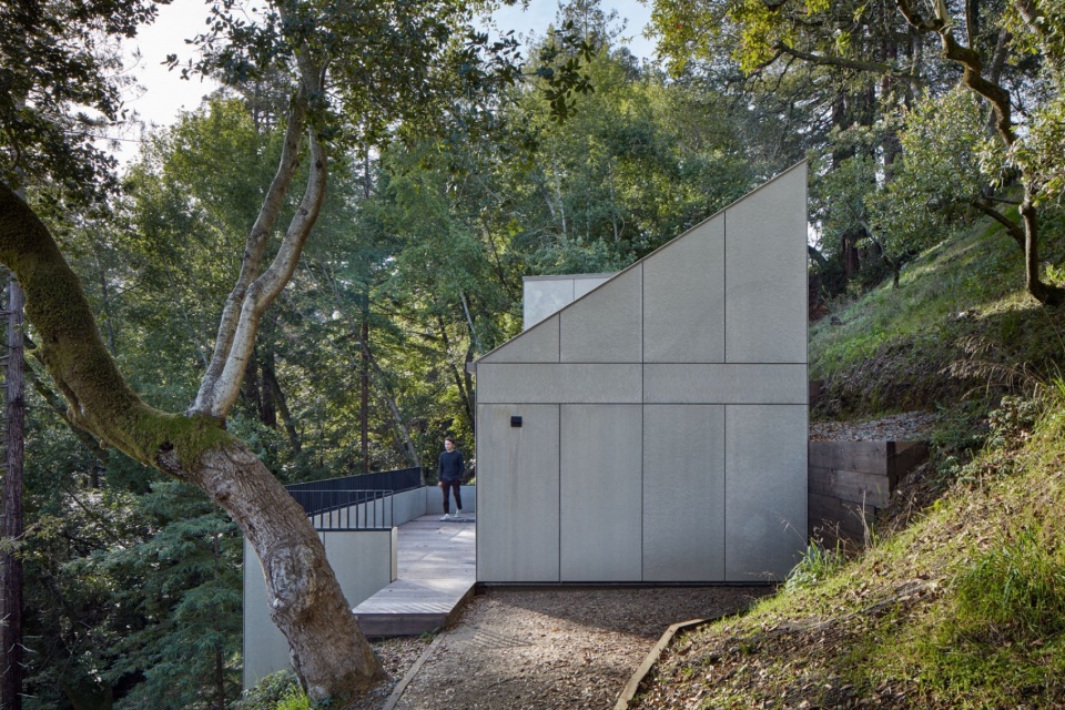 Mork Ulnes Architects Crest ADU PH 03 photo by Bruce Damonte