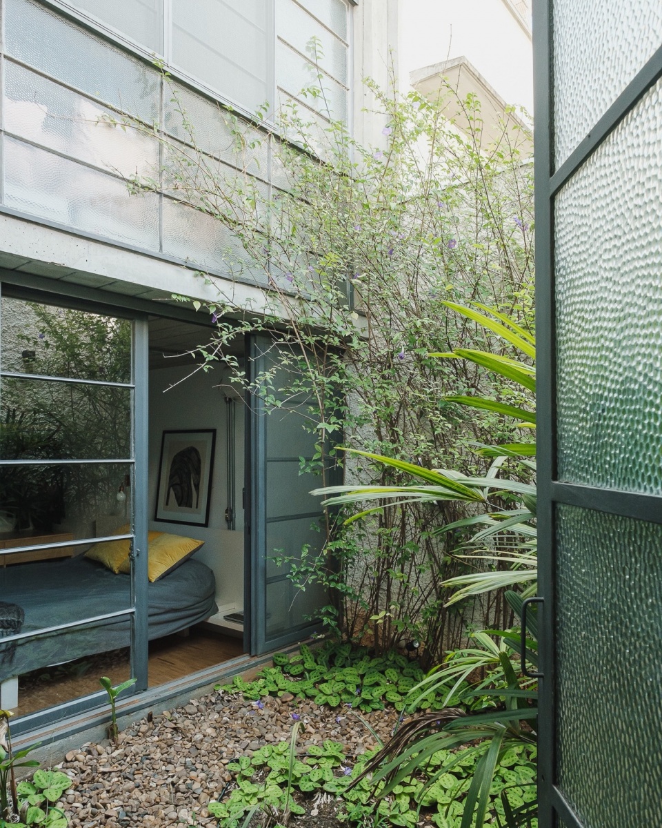 House In Pinheiros by 23 SUL