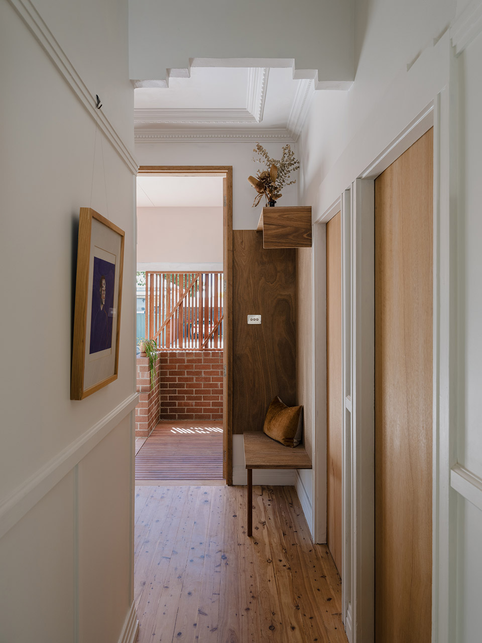 aru house by curious practice