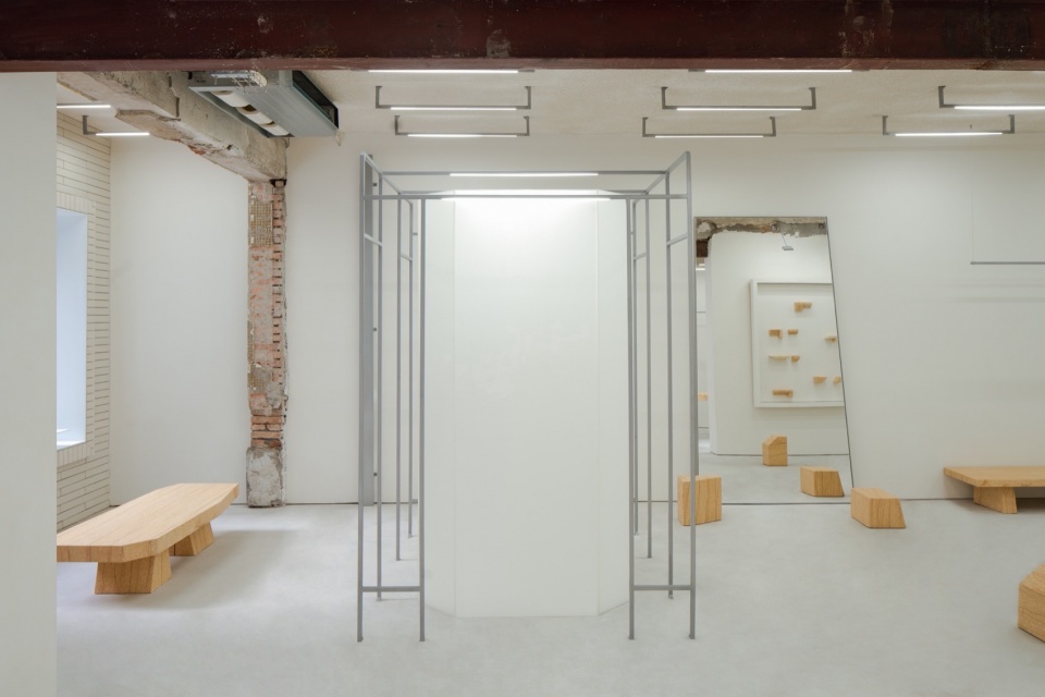 Kisics Select by OAOA Studio