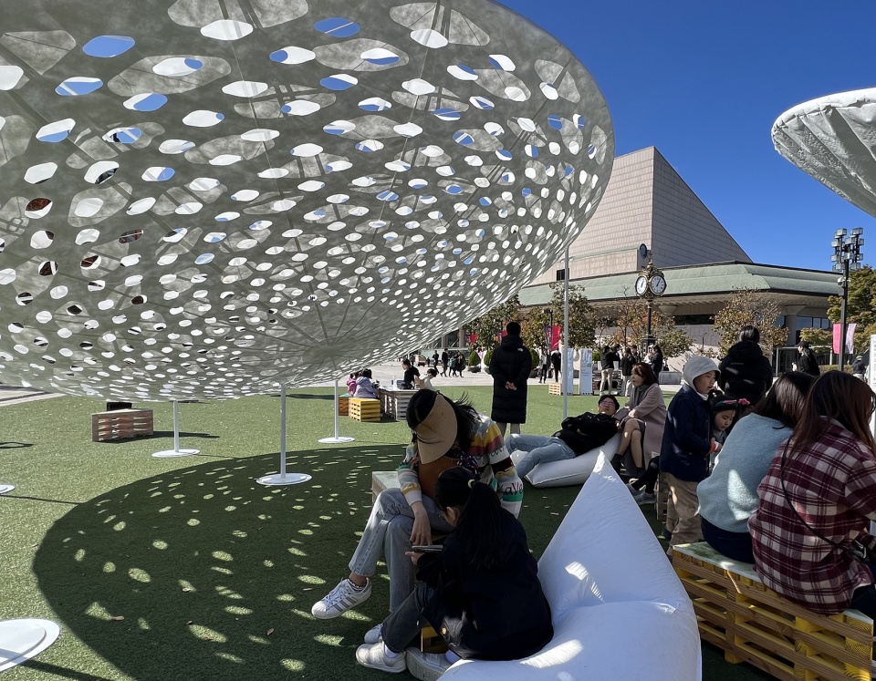 volvo circle pavilion by studio heech