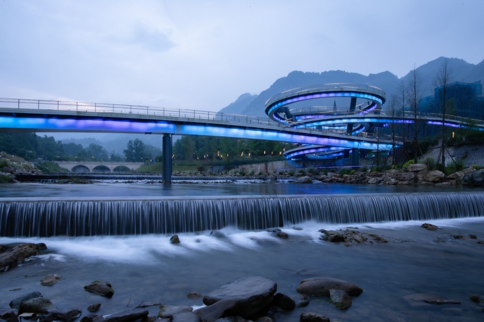 G Clef Bridge by ZZHK Architects