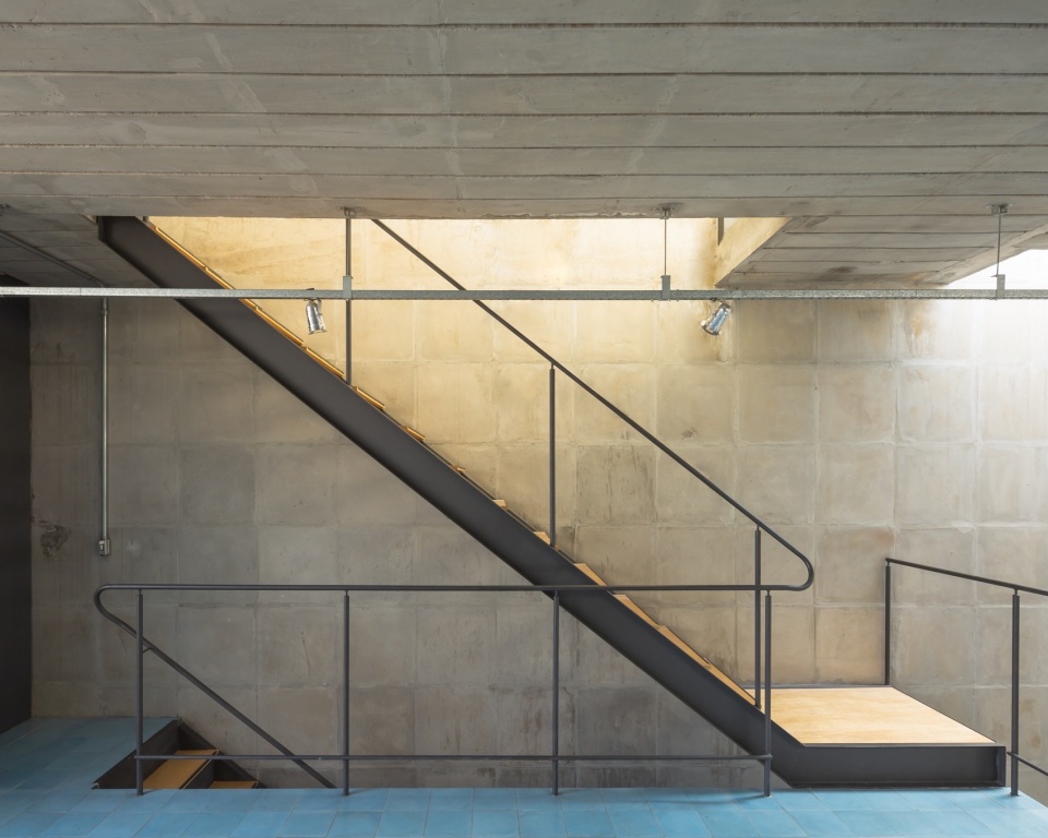 House In Pinheiros by 23 SUL