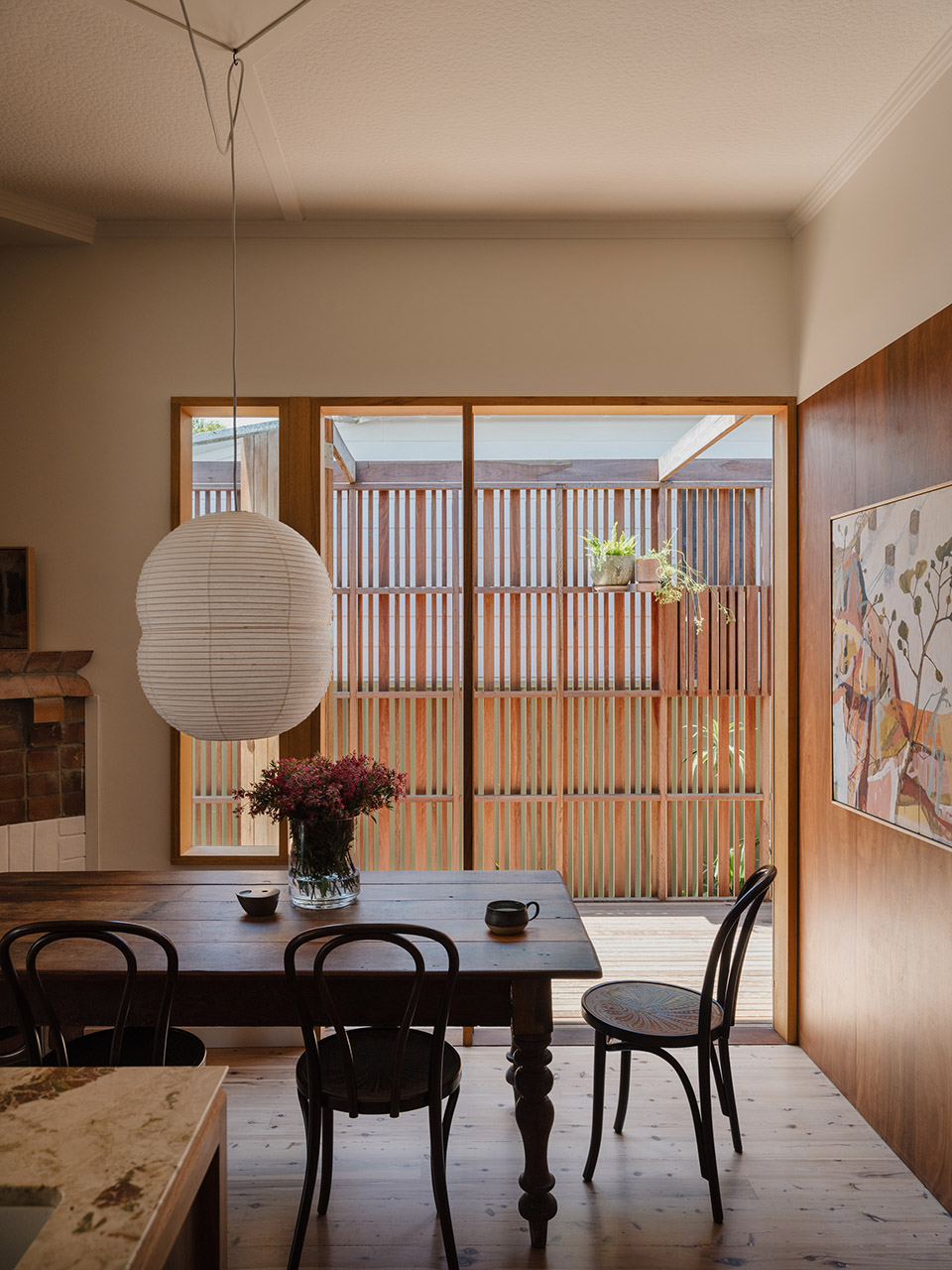 aru house by curious practice