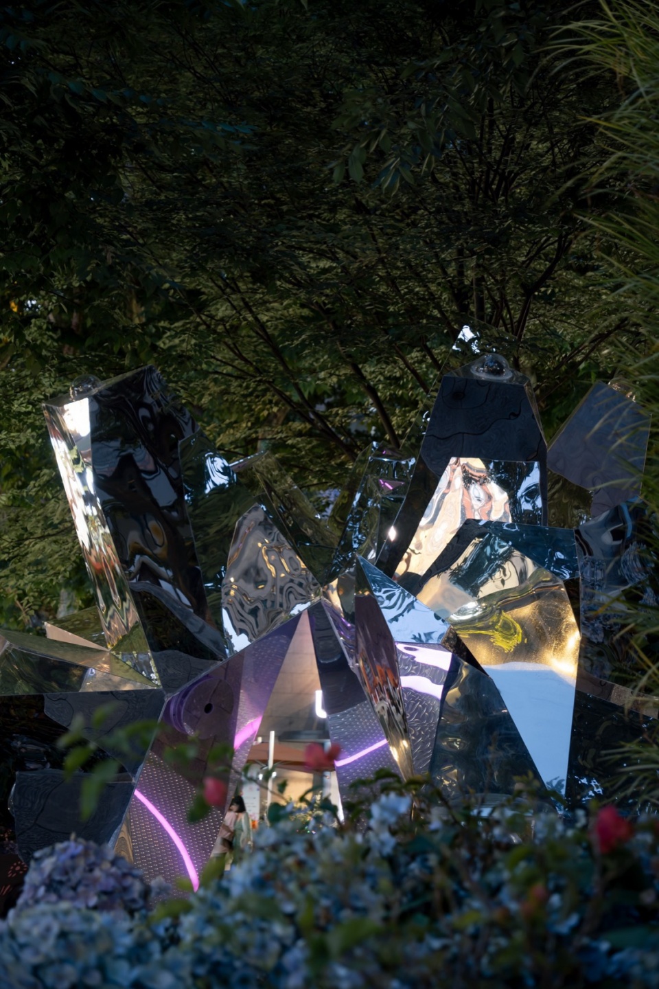 City Kaleidoscope Mirror Flower Fate