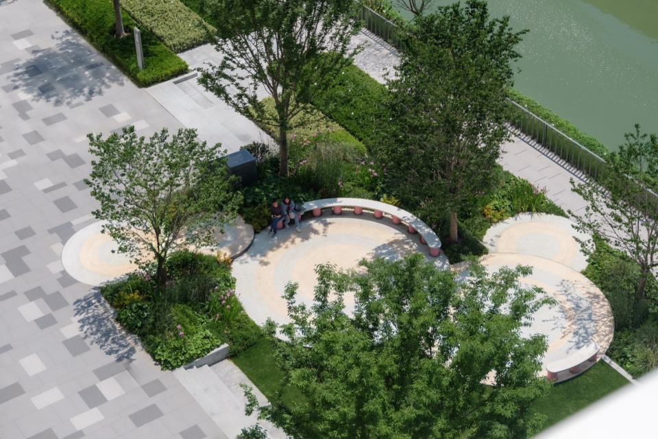 the mixc wuxi binhu landscape design by pland