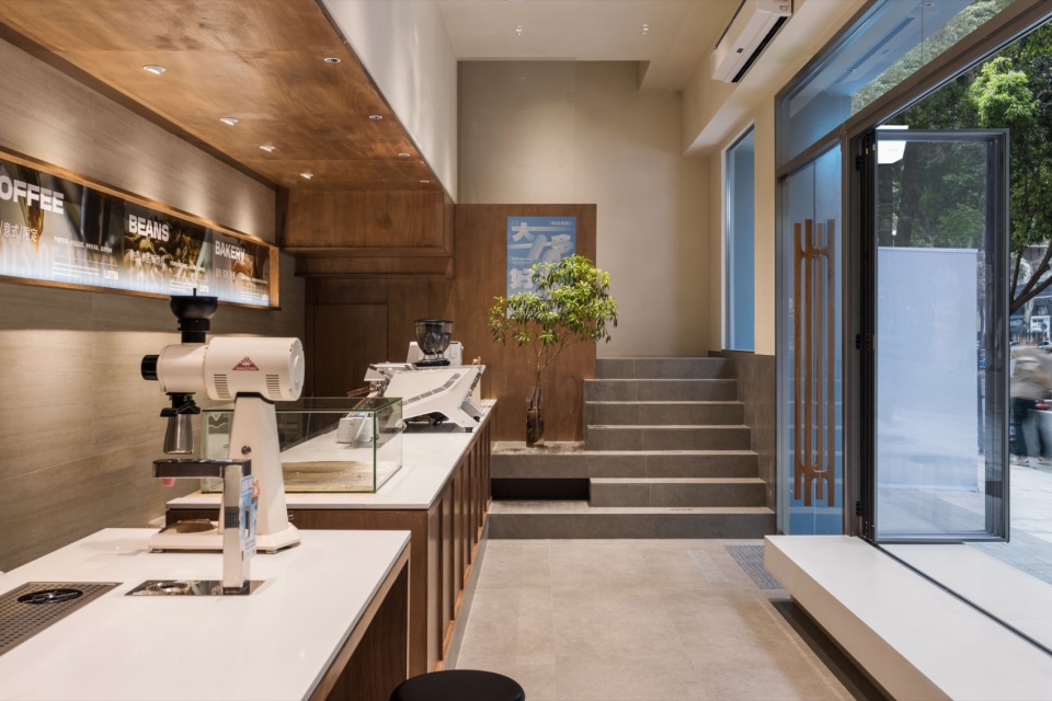 lotta anju bowen store by ruhaus studio