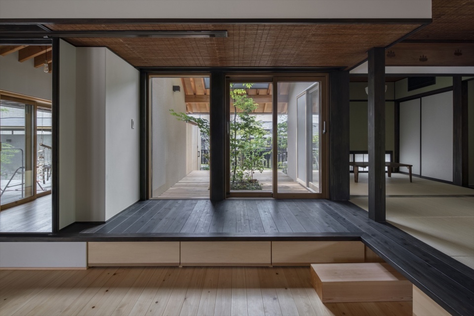 House with nature s blessings by TSC Architects
