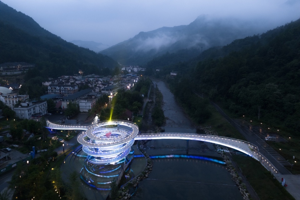 G Clef Bridge by ZZHK Architects