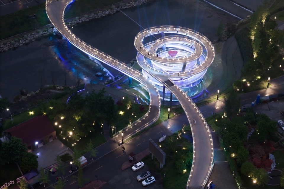 G Clef Bridge by ZZHK Architects