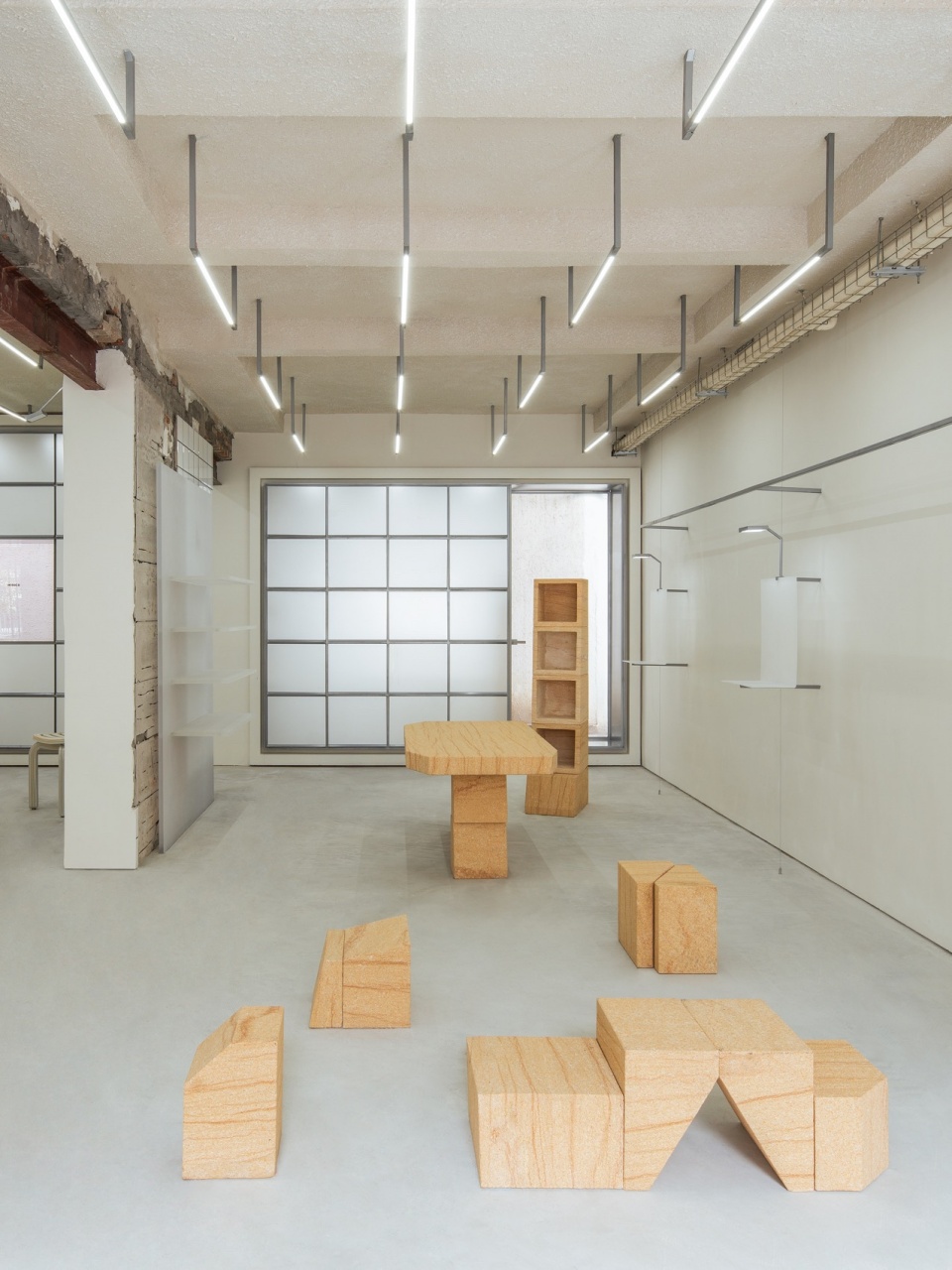 Kisics Select by OAOA Studio