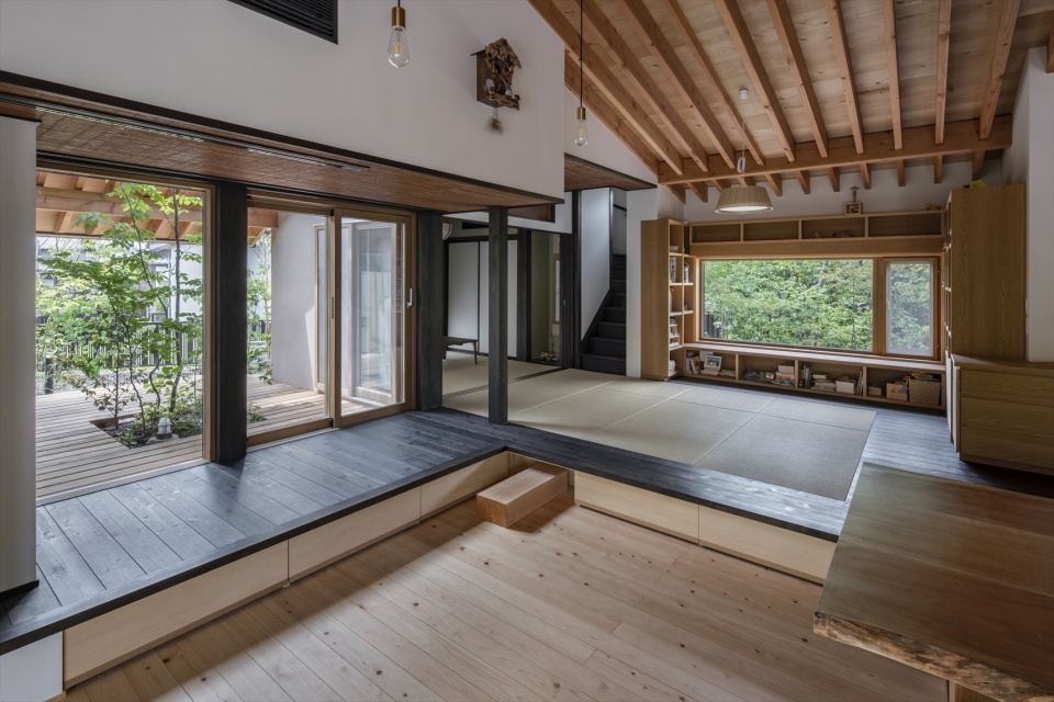 House with nature s blessings by TSC Architects