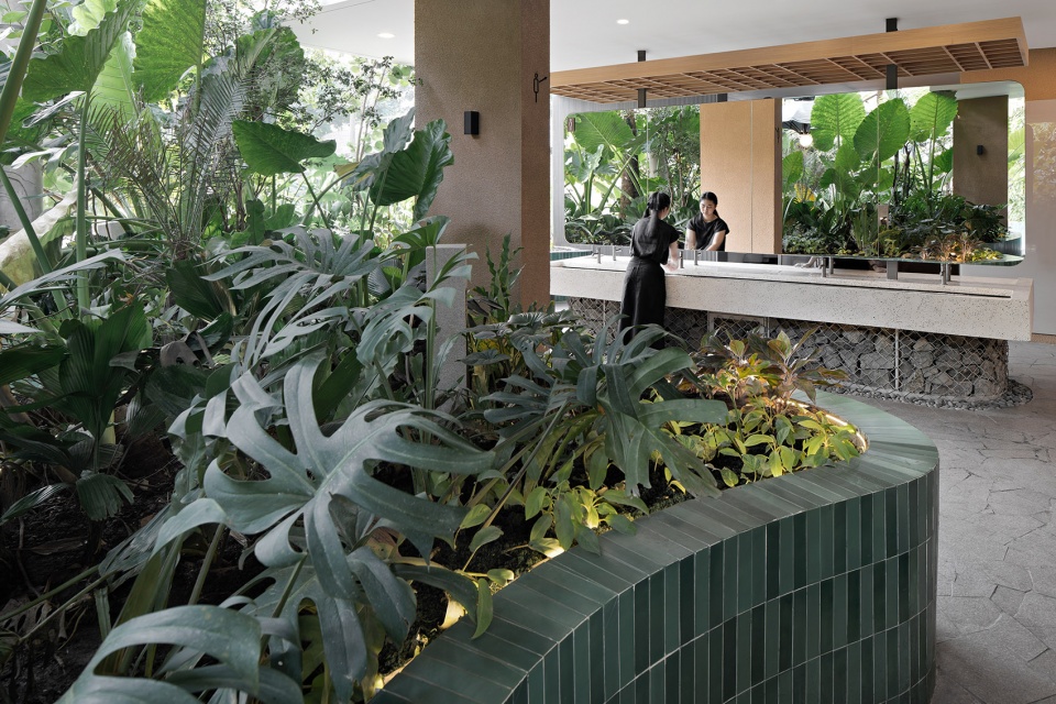 aruma split garden by radar