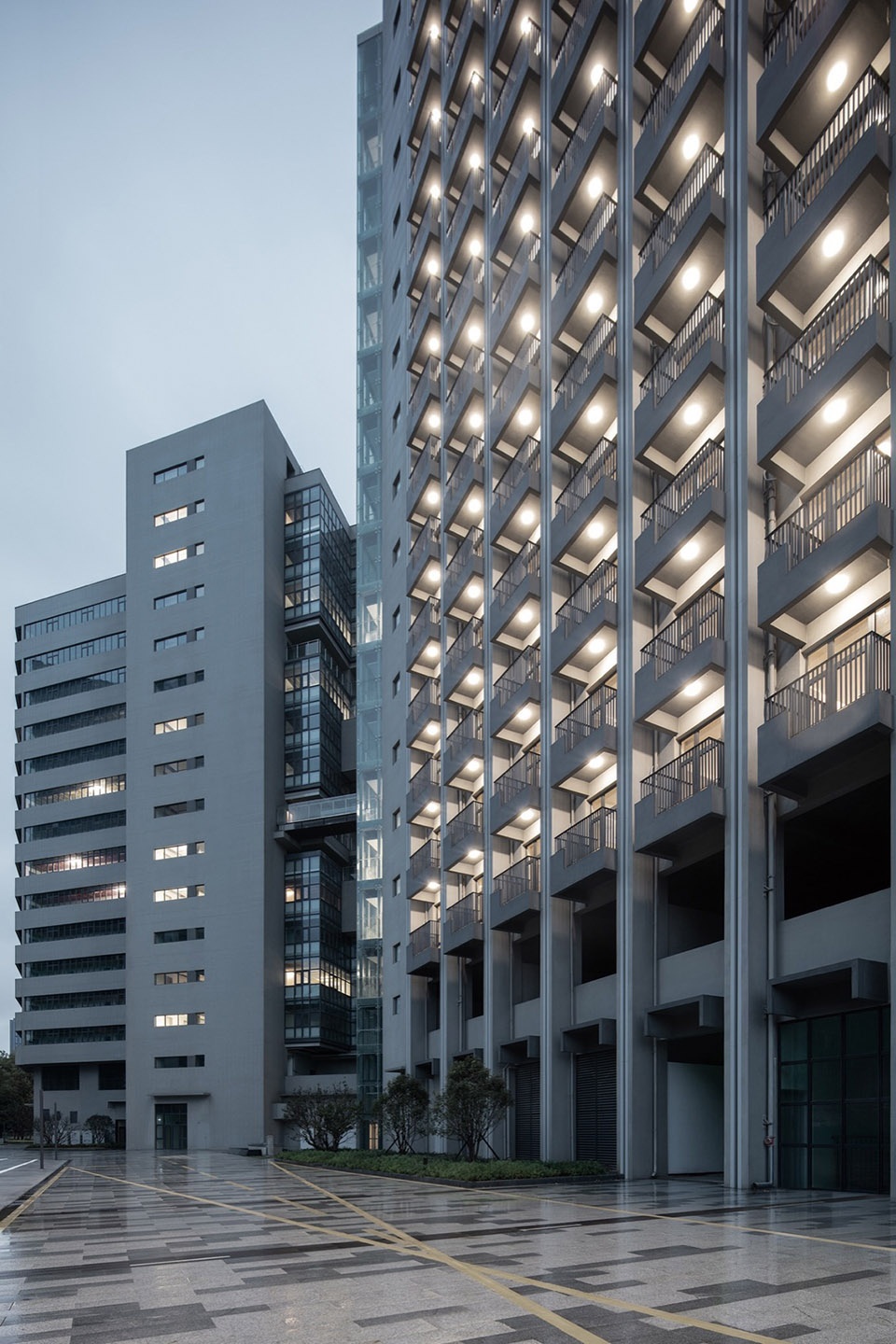 Nanjing Future Tech City Talent Apartment by Rong Zhaohui Studio ZRADI
