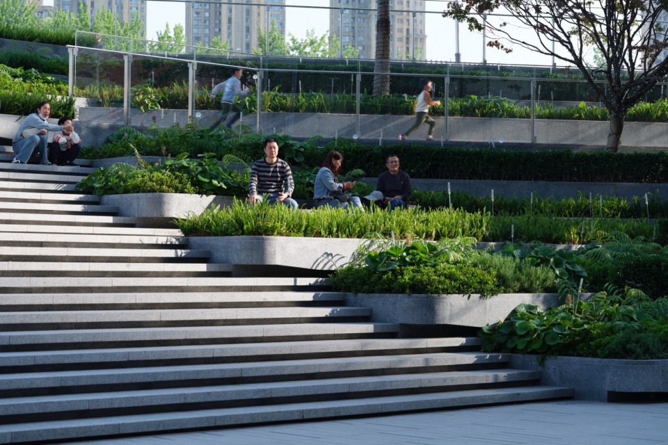the mixc wuxi binhu landscape design by pland