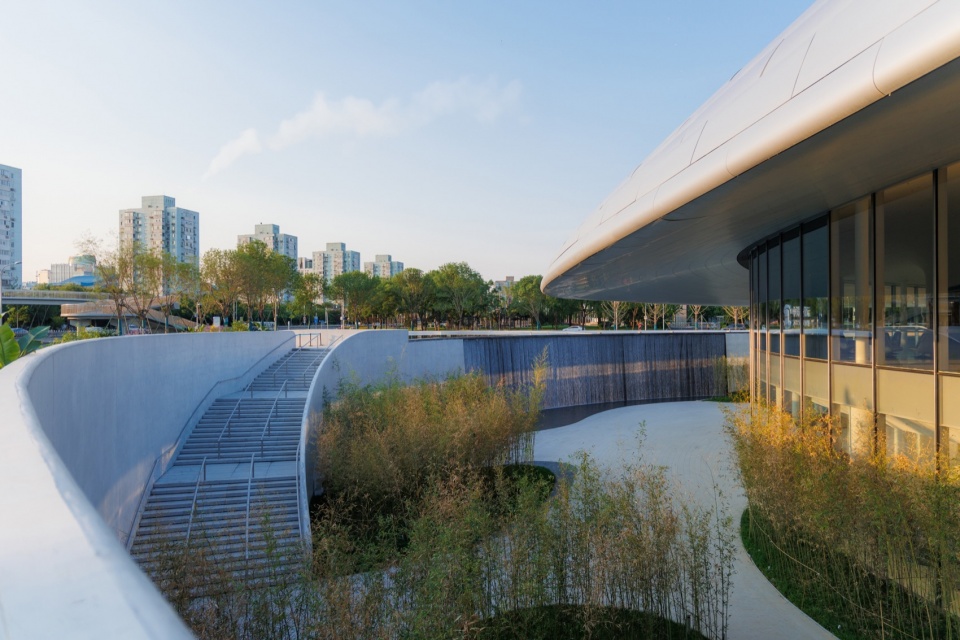 zhongguancun international innovation center landscape design by s p i design