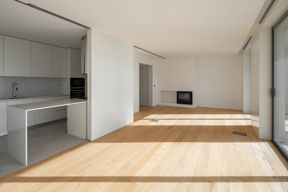 seashore building by atelier darquitectura lopes da costa