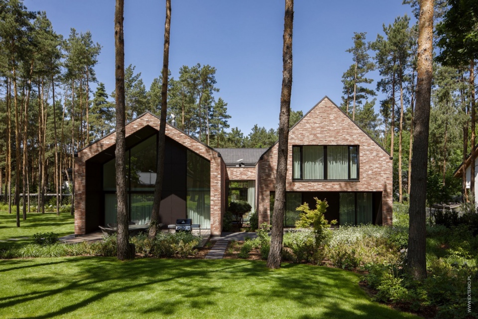 The House among the Trees Exterio architectural studio