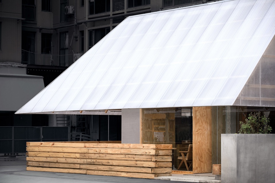 lighting house by young design
