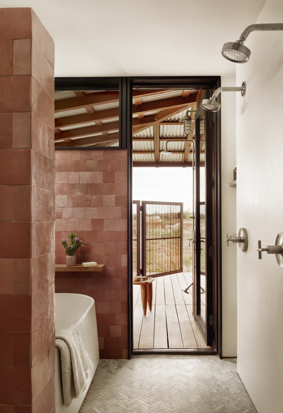 roam ranch by baldridge architects
