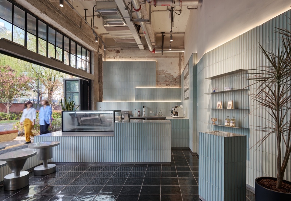 Fotografiska Shanghai China by AIM ARCHITECTURE