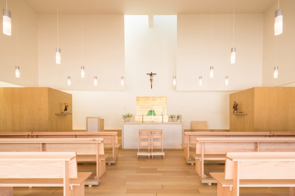 oratorio nsm by jose lombana arquitectos
