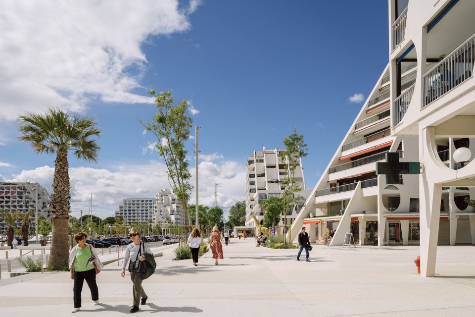 La Ball ade by Agence Leclercq Associes