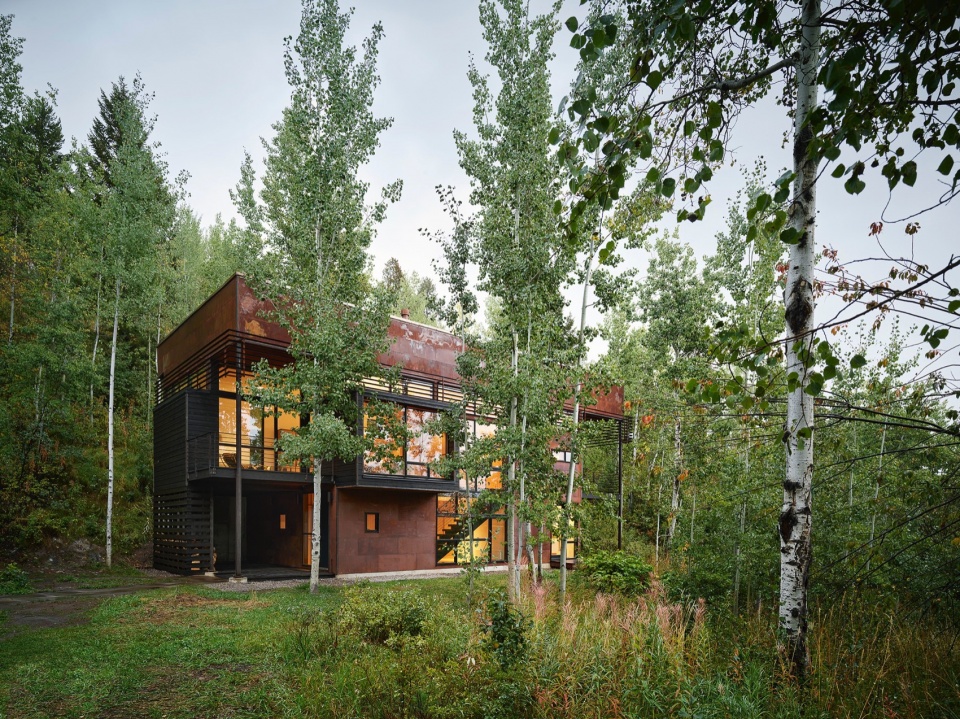 Paintbrush Residence by CLB Architects