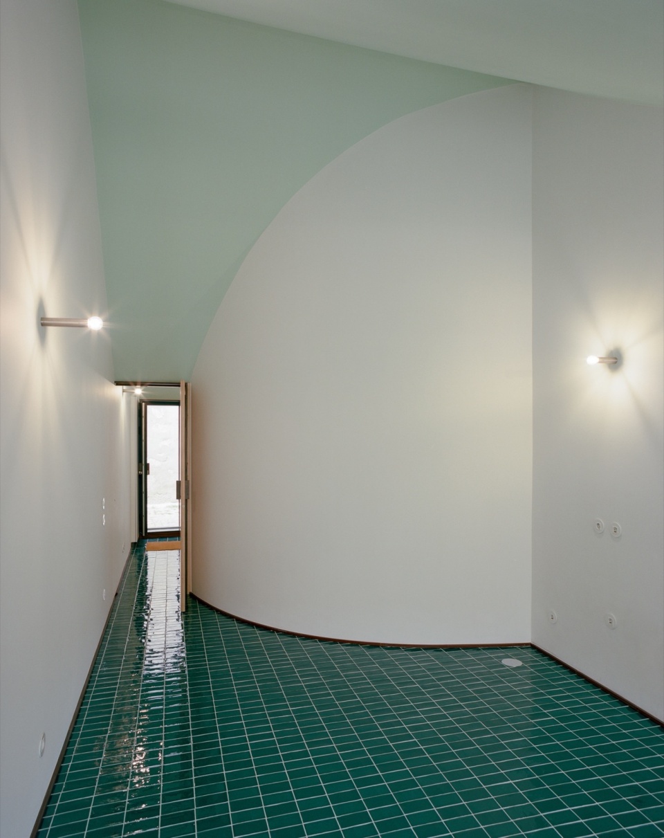 house within a few lines fala