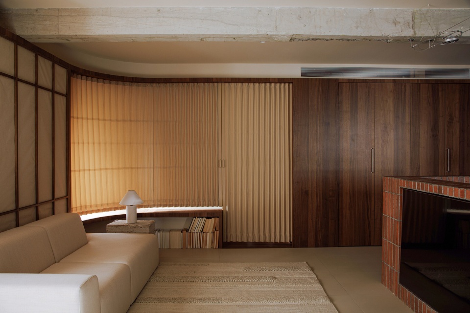 the horizontal window house by wue design