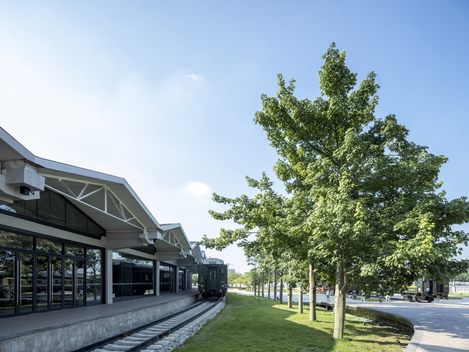 guangzhou railway museum renovation by scad