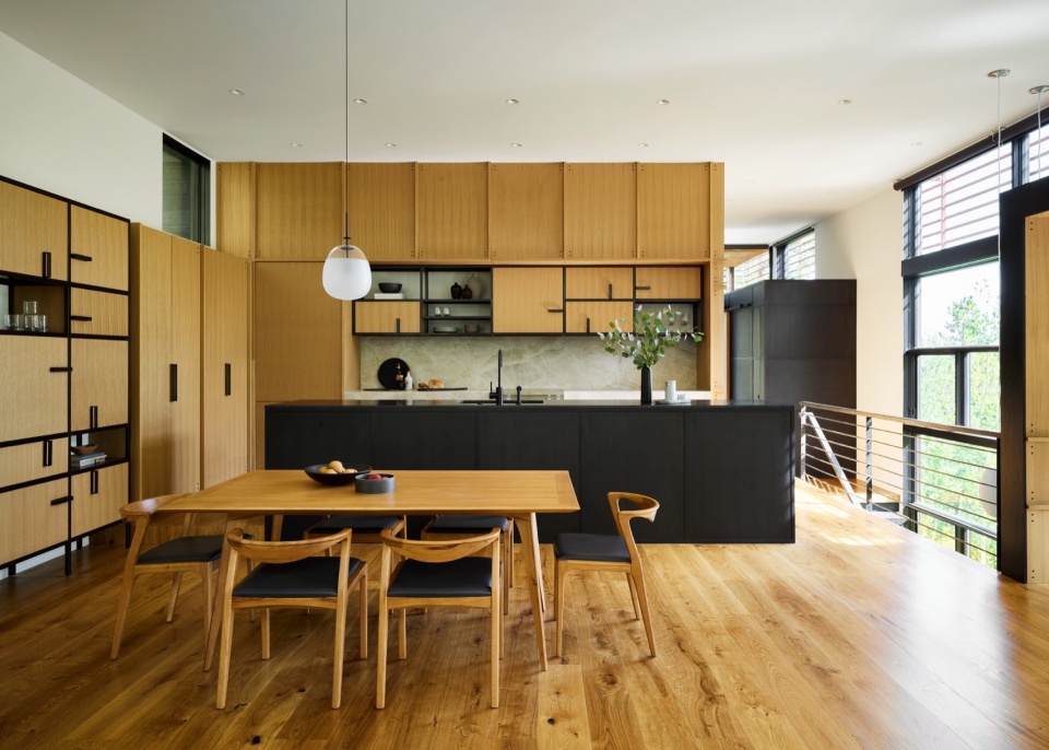 Paintbrush Residence by CLB Architects