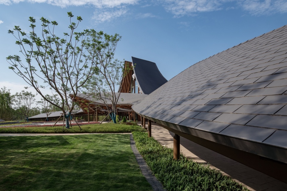 The Spine Resort Heilongtan China by AIM ARCHITECTURE