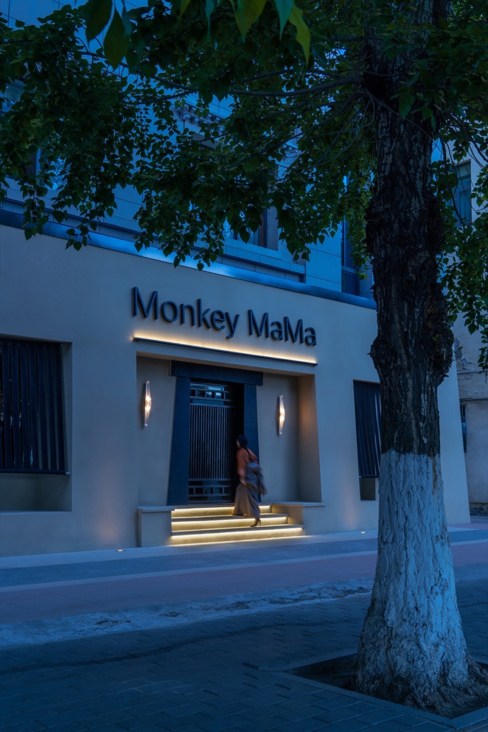 monky mama restaurant by mas