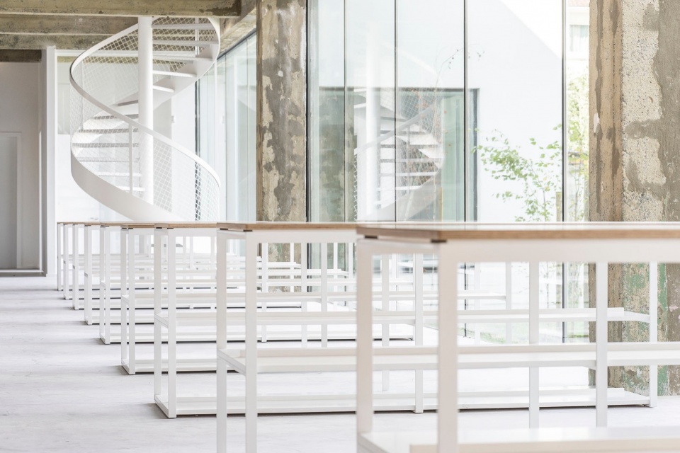 Charles Malis by LD2 architecture Stephanie Willocx Architecte MAMOUT architectes